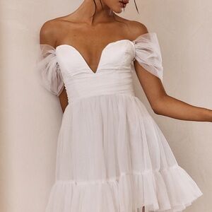Selfie Leslie Strapless White Dress with Tulle Sleeves